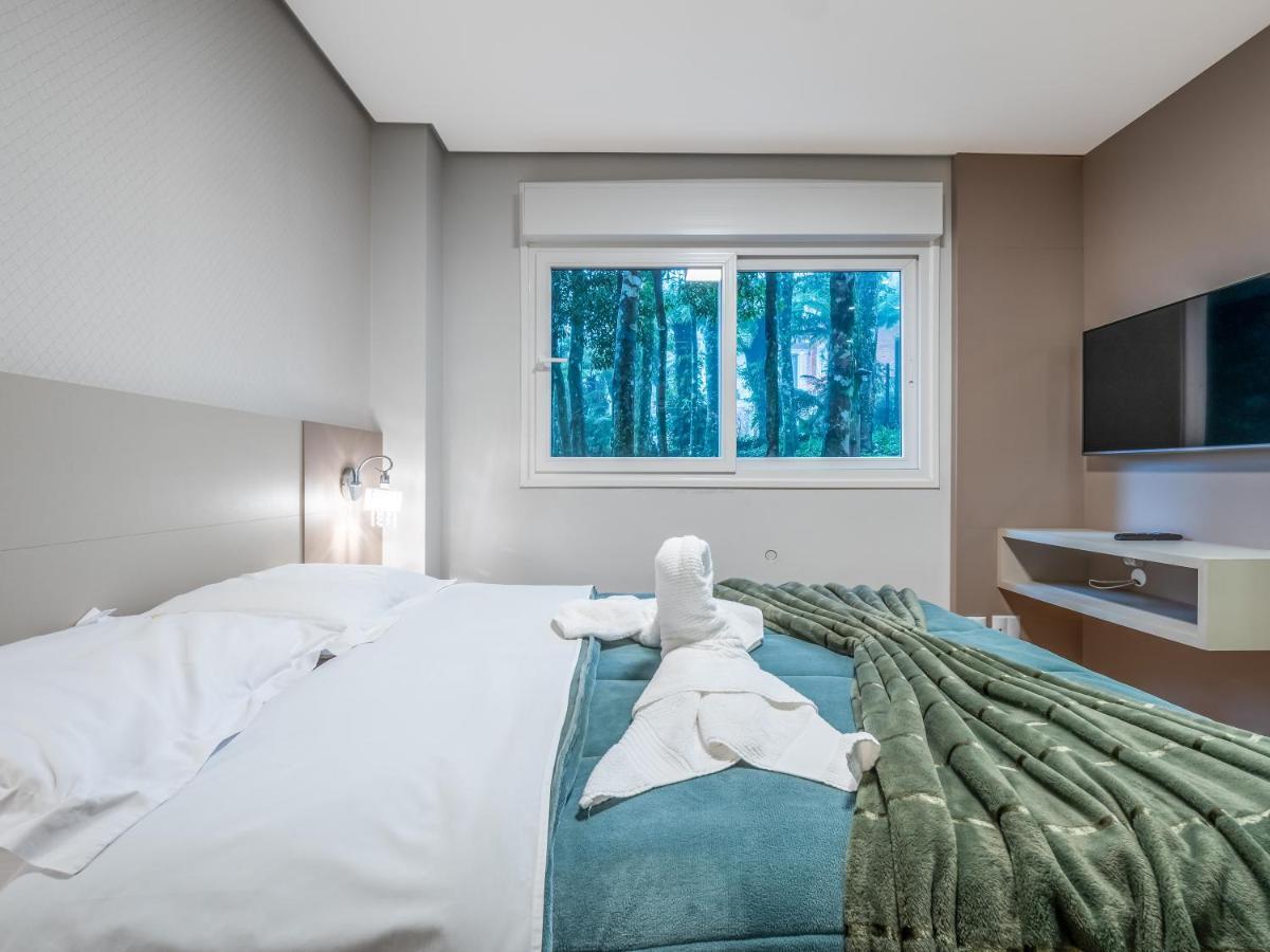 2 Suite, 1 Dormitorio Em Meio A Mata Araucaria A 1,5 Km Centro, Altos De Грамаду Экстерьер фото