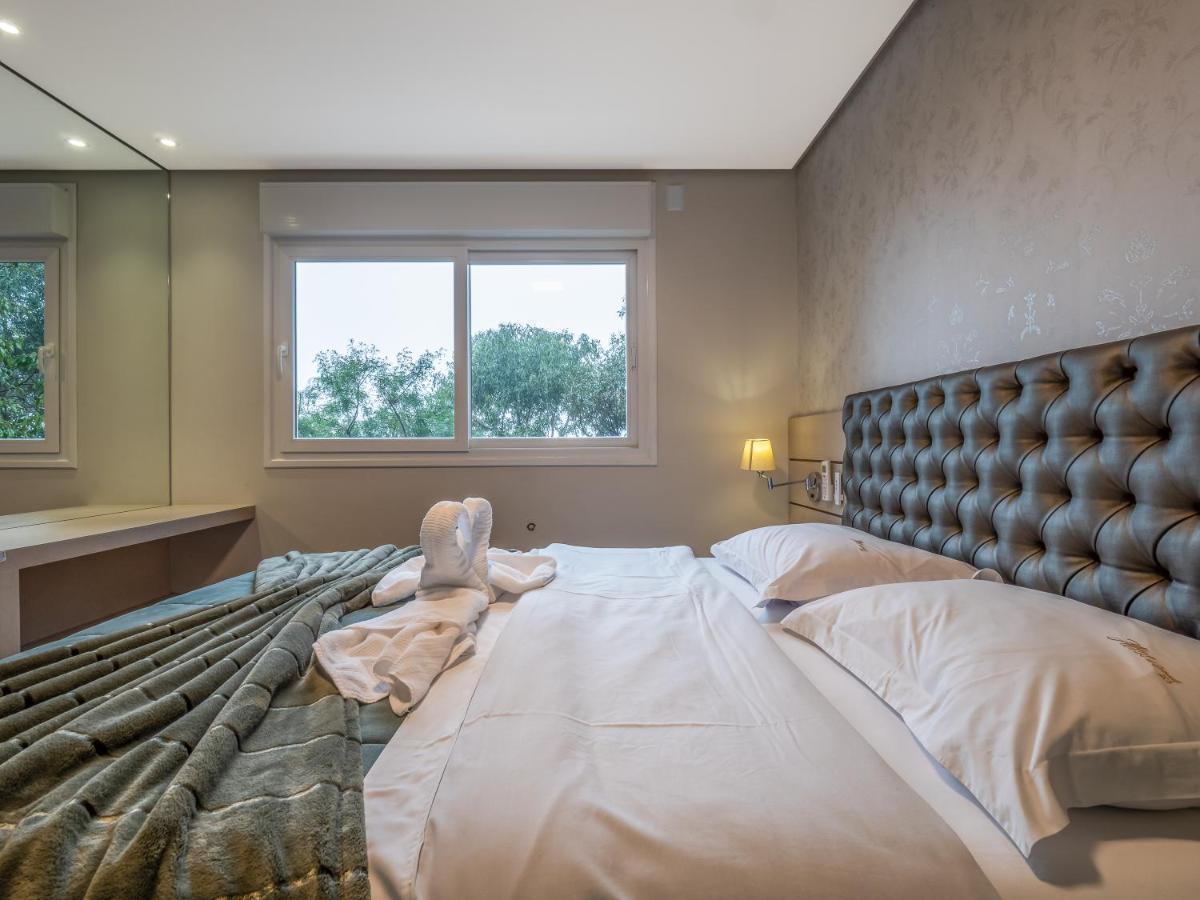 2 Suite, 1 Dormitorio Em Meio A Mata Araucaria A 1,5 Km Centro, Altos De Грамаду Экстерьер фото